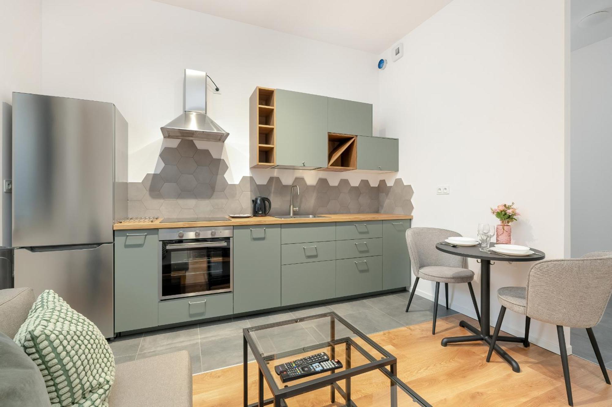 Cozy Studio With Balcony And Free Garage By Noclegi Renters بوزنان المظهر الخارجي الصورة